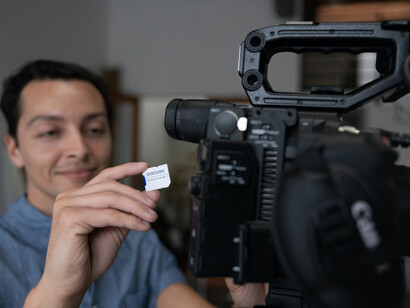 Gira la telecamera verso di te, le risposte sono li, se guardi fuori sono solo compensazioni