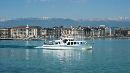 Cruising along Lake Geneva, one of the best ways of experiencing this beautiful city