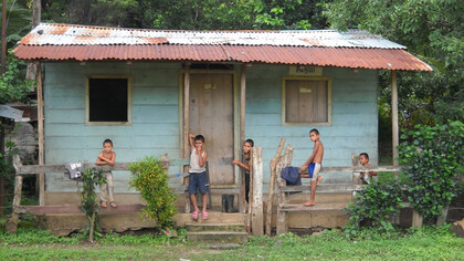 Cinco hermanos. San Dimas, Guanacaste, Costa Rica. Fotografía de Oscar E. Romero Cruz