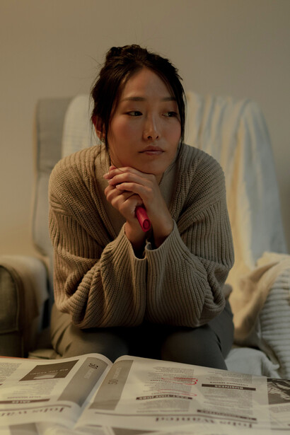 Dúvida e angústia em processo de buscar trabalho ao estar desempregada pela primeira vez