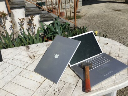 Computer smashing