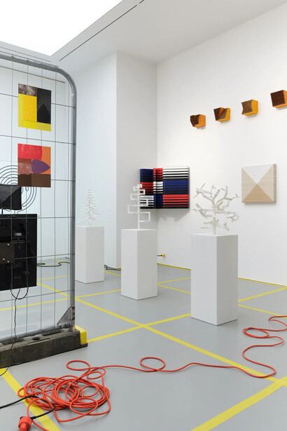 Jacob Dahlgren, Retrospektiv kommersiell: live in your head, exhibition view. Courtesy of Andréhn-Schiptjenko 