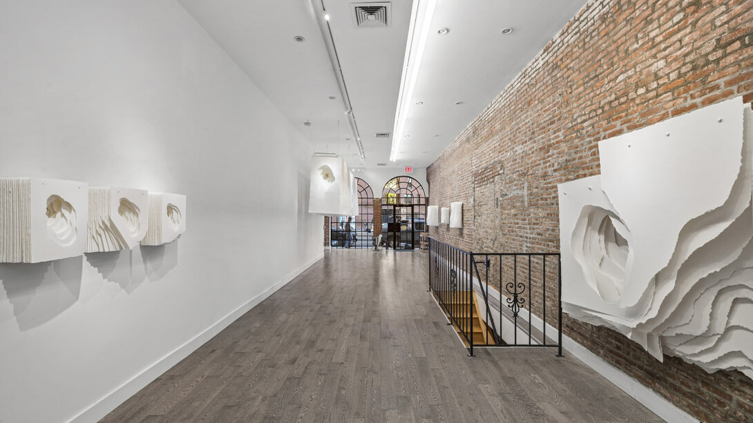 Angela Glajcar, Floating in space (extended), exhibition view. Courtesy of Friedrichs Pontone