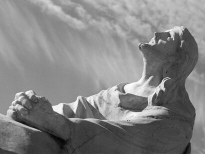 Dennis Hopper, Mexico (Sculpture of Christ), 1965, © The Hopper Art Trust