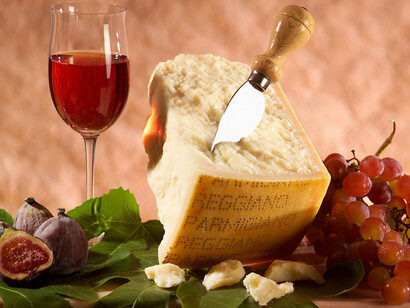 Parmesano Reggiano con higos y uvas. Crédito Consorcio Parmesano Reggiano