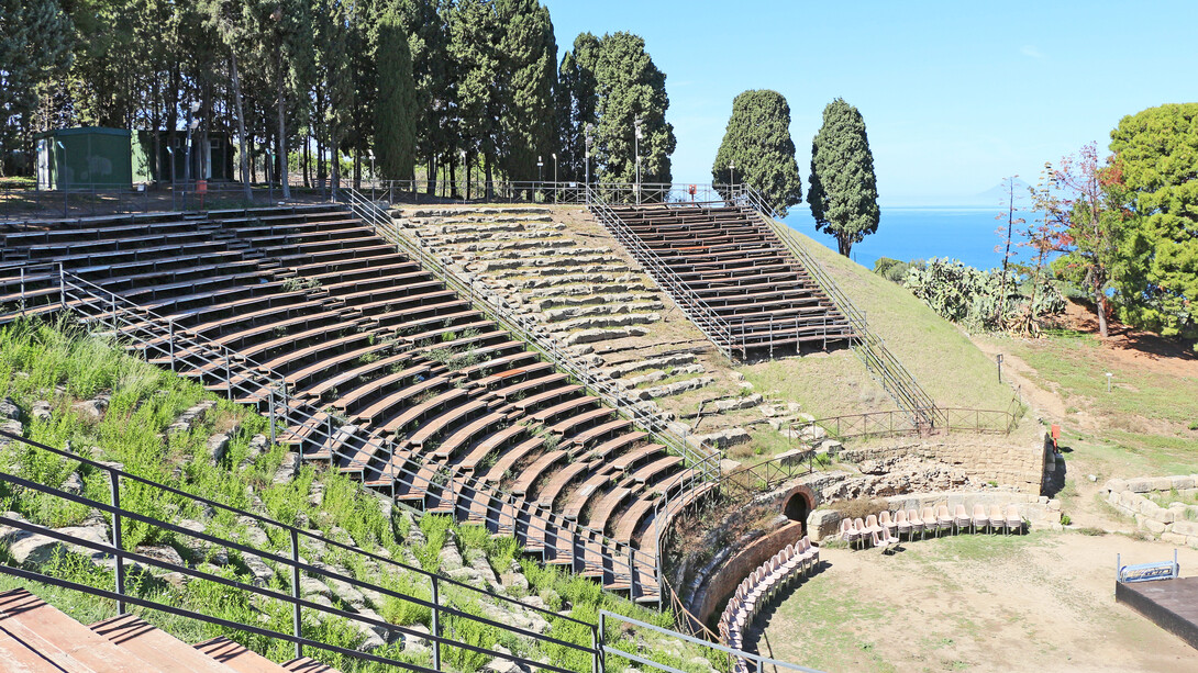 Teatro griego antiguo de Tyndaris, Tindari, Sicilia
