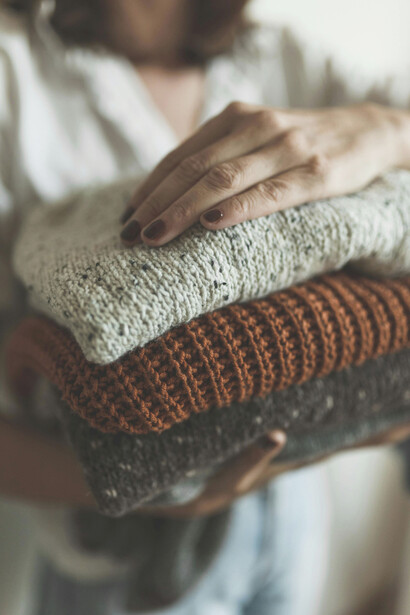 Ropas recién dobladas. Debemos permitirnos sentirte incómodos con la soledad para aprender a convivir con ella