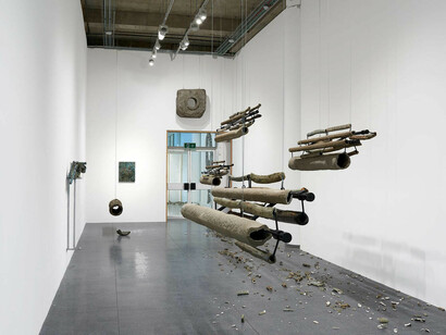 Nika Neelova, Cascade, exhibition view. Courtesy of Museum der Moderne