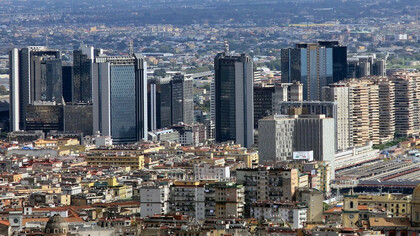 Urbanization in Naples, Italy