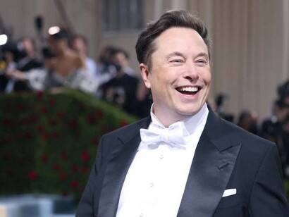 Elon Musk ritiene che uniformare le menti umane e animali a delle macchine elettroniche è importante ai fini di evitare che l’uomo un giorno venga superato dalle macchine stesse
