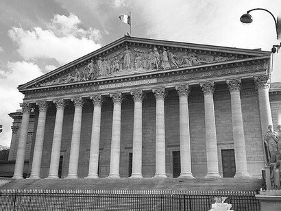 Edificio de la Asamblea Nacional francesa, recinto donde se reúnen los diputados nacionales, París, Francia