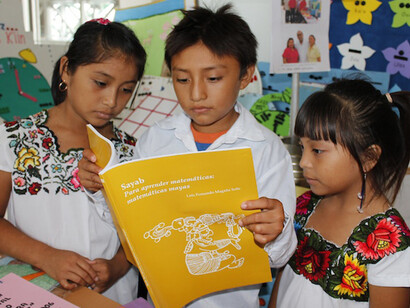 Estudiantes de diversas extracciones culturales en México. En una sociedad se necesitan vínculos sociales fuertes, más allá de compartir un espacio geográfico o lengua