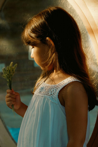     Veja como a arte nos conecta com o passado e o presente, deixando marcas indeléveis em nossa sensibilidade e forma de viver