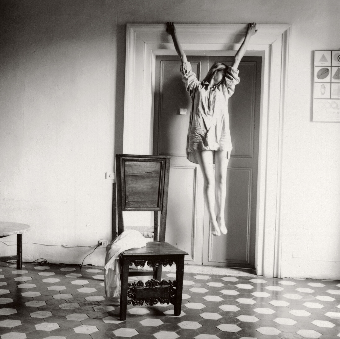 Francesca Woodman, Untitled, Rome, Italy, 1977–19782006 Schwarz-Weiß-Silbergelatineabzug auf Barytpapier Black-and-white gelatin silver print on barite paper © Courtesy George and Betty Woodman, New York  Sammlung