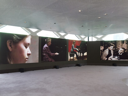 Exhibition view of “Dara Birnbaum”, Prada Aoyama, Tokyo, photo by Daichi Ano and Tomoyuki Kusunose. Courtesy Prada. Dara Birnbaum, Arabesque, 2011. Courtesy of the artist and Marian Goodman Gallery