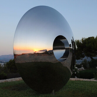David Harber, Torus. Courtesy of Inception Gallery