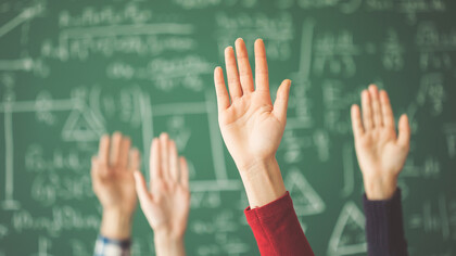 Don Juan. No Juan, ni Juanito, ni profe, ni seño. A Juan Duque se le llama Don Juan. Siempre