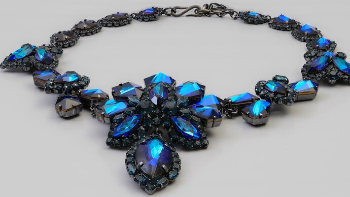 Bijoux-Bijoux! Courtesy of Kunstgewerbemuseum