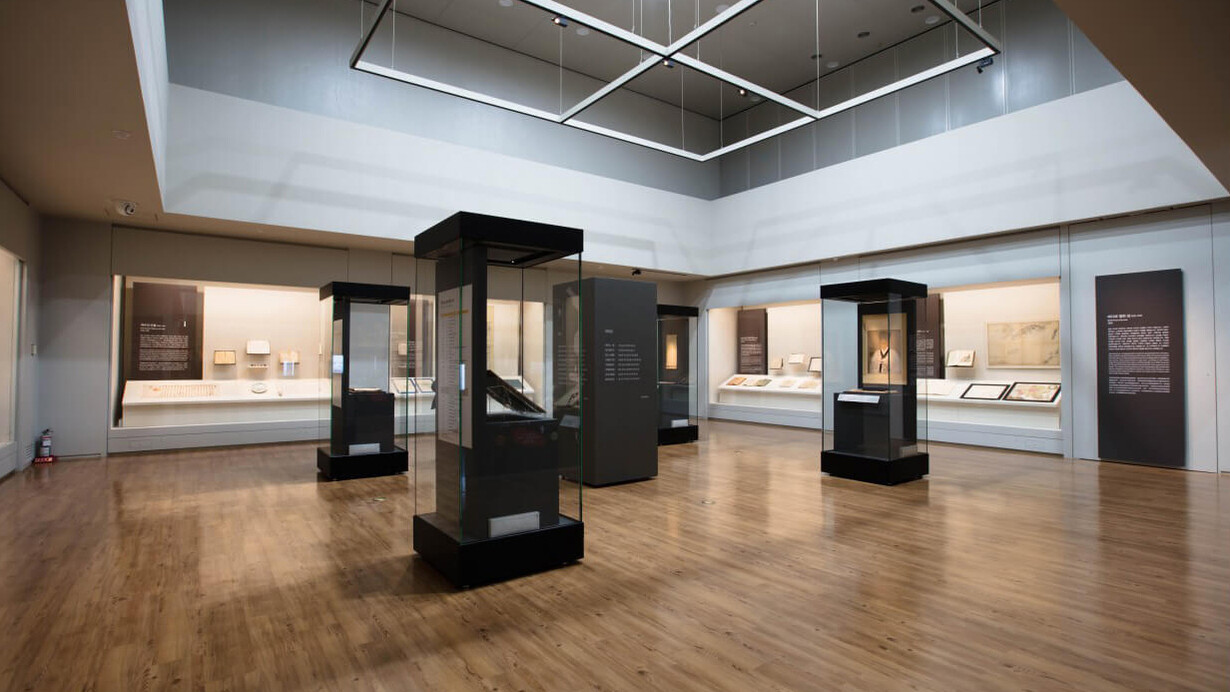 Jeju during the Joseon Dynasty, exhibition view. Courtesy of Jeju National Museum