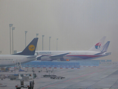 Frank Bauer,Flughafen Frankfurt, Öl auf Leinwand,2013, 110 x 220  cm (detail)