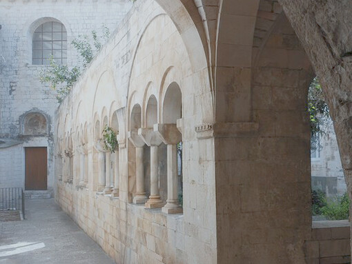 Monastero di San Benedetto, Conversano, Italia. Il privilegio concesso al monastero di San Benedetto venne dichiarato Monstrum Apuliae ovvero “stupore della Puglia”