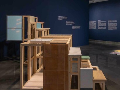 Museo de memorias inconstantes, vista de exhibición. Cortesía del Museo Universidad de Navarra
