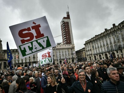 Manifestations pour la ligne TGV Lyon-Turin: SI TAV
