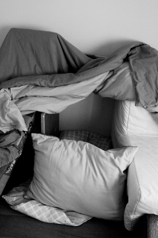 Sara Blokland, Untitled from the series Play, 2014, C-print, 11 x 16 Inches, Edition of 5. Courtesy of LMAKprojects, NY  