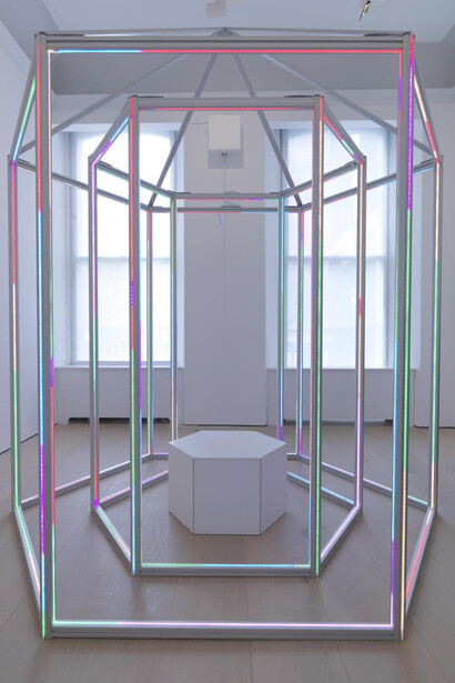 Yuko Shiraishi, Brief encounter - Gazebo, exhibition view. Courtesy of Annely Juda Fine Art