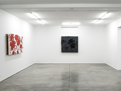 Donald Sultan, "installation of Artifice exhibition," 2014. Courtesy of Ryan Lee, New York
