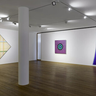 Kenneth Noland, Paintings 1966–2006, exhibition view. Courtesy of Pace Gallery
