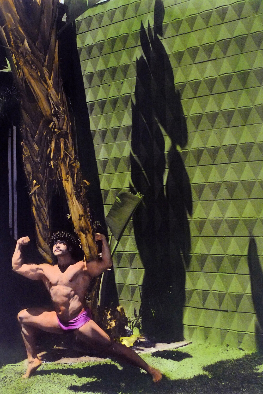 Elaine Stocki, "711" 2014. Hand-tinted silver gelatin print, edition of 5 (+1 AP), 36 x 29 inches. Courtesy the artist and Thomas Erben Gallery, New York.