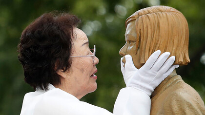 Former South Korean “comfort woman” Lee Yong-soo photographed during the unveiling ceremony for the new memorial in Seoul