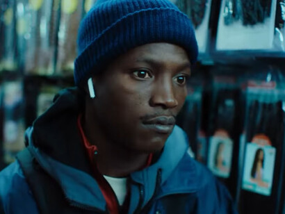 "Souleymane" mette in luce le contraddizioni del sistema migratorio, senza mai scadere nel didascalico  