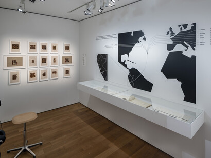 Costruire il potere, vista dell’esposizione. Cortesia del Museum für Gestaltung