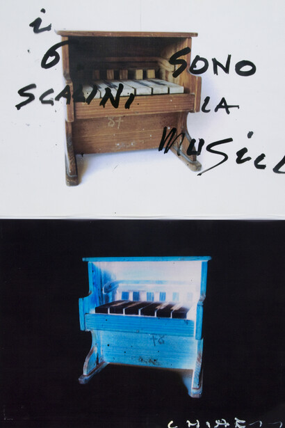 I sei scalini sono la musica (anni ’90), scritta a penna feltro su cartoncino e scansione su acetato 29x21,4 cm.