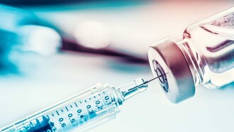 Il “nazionalismo vaccinale” è un buon alibi dietro il quale agiscono le oligarchie mondiali