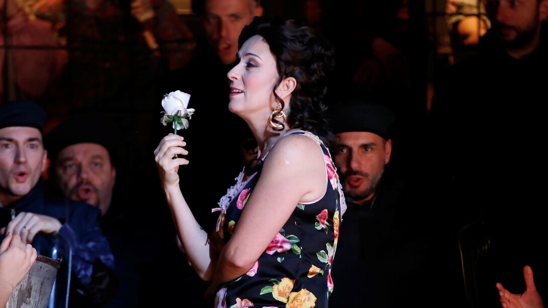 Marina Comparato è Carmen, al Maggio Musicale Fiorentino, nella produzione del 2019 dell’opera di Bizet, diretta da Sesto Quatrini e messa in scena da Leo Muscato ©Michele Monasta