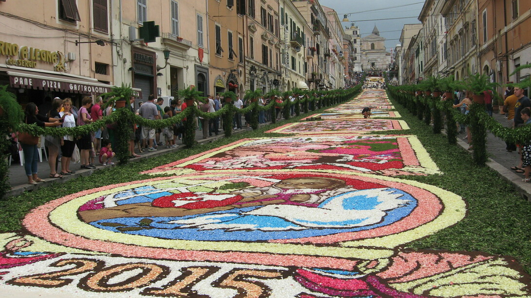 Fiesta de la Infiorata en Genzano, Italia