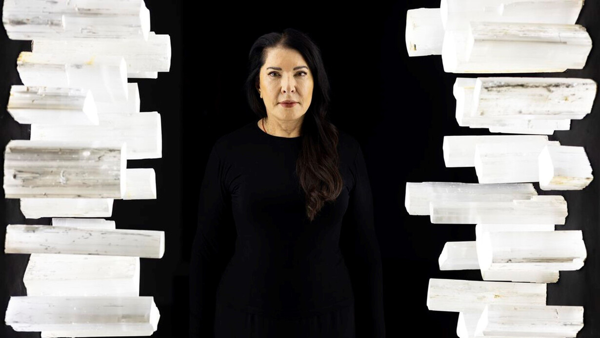Marina Abramović en su exposición individual en la Royal Academy of Arts de Londres, del 23 de septiembre de 2023 al 1 de enero de 2024