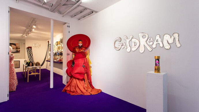 Artistes divers, Kreëmart : Provocateurs de la consommation expérimentale, vue de l’exposition. Avec l’aimable autorisation de la galerie Alberta Pane