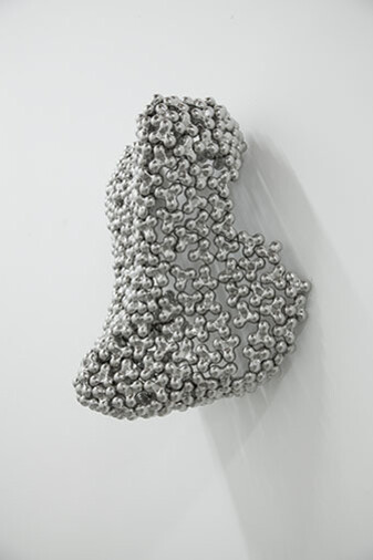 Loris Cecchini, Trisphere Ultrastructure (heart), 2015, Stainless steel 316, 65 x 65 x 31 cm / 25.6 x 25.6 x 12.2 in