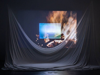 Apichatpong Weerasethakul, A conversation with the sun (afterimage), exhibition view. Courtesy of MCA