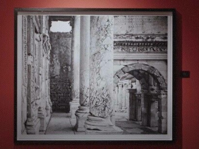Efeso, mostra fotografica "Chronostasis" di Axel Hütte, Fondazione Bisazza, Vicenza