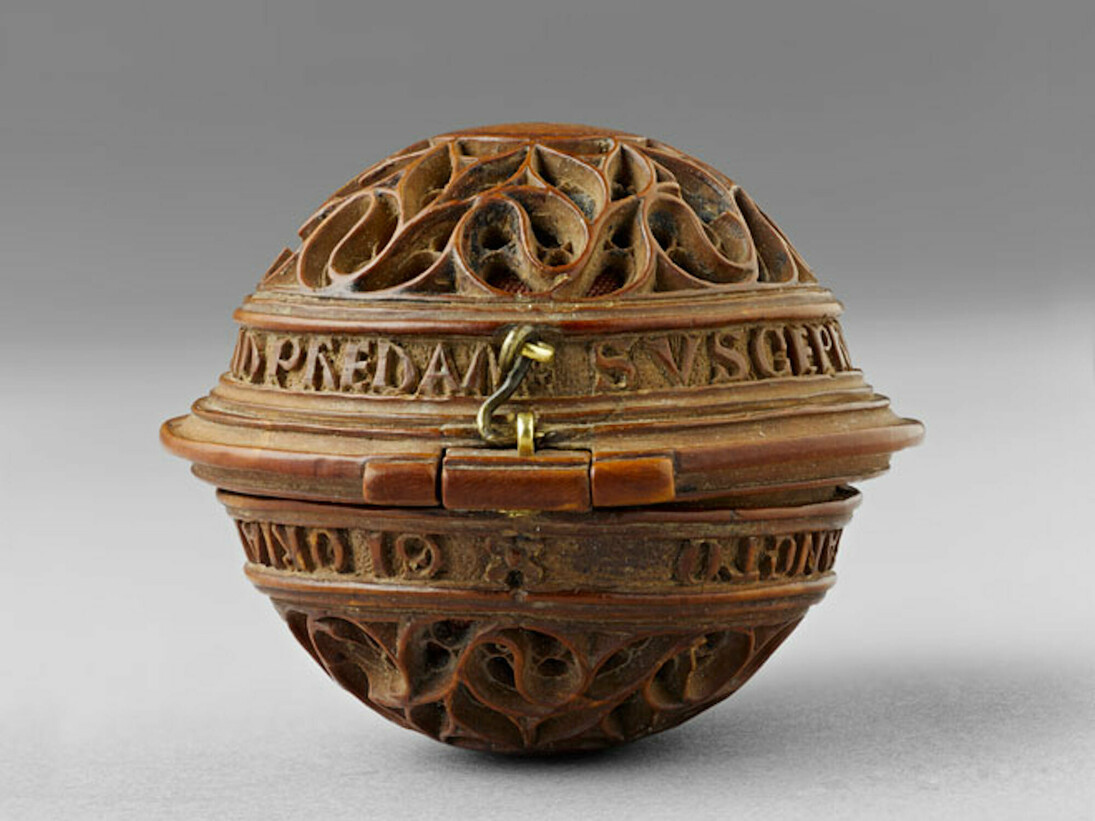 Small Wonders, Exhibition view. Courtesy of Art Gallery of Ontario