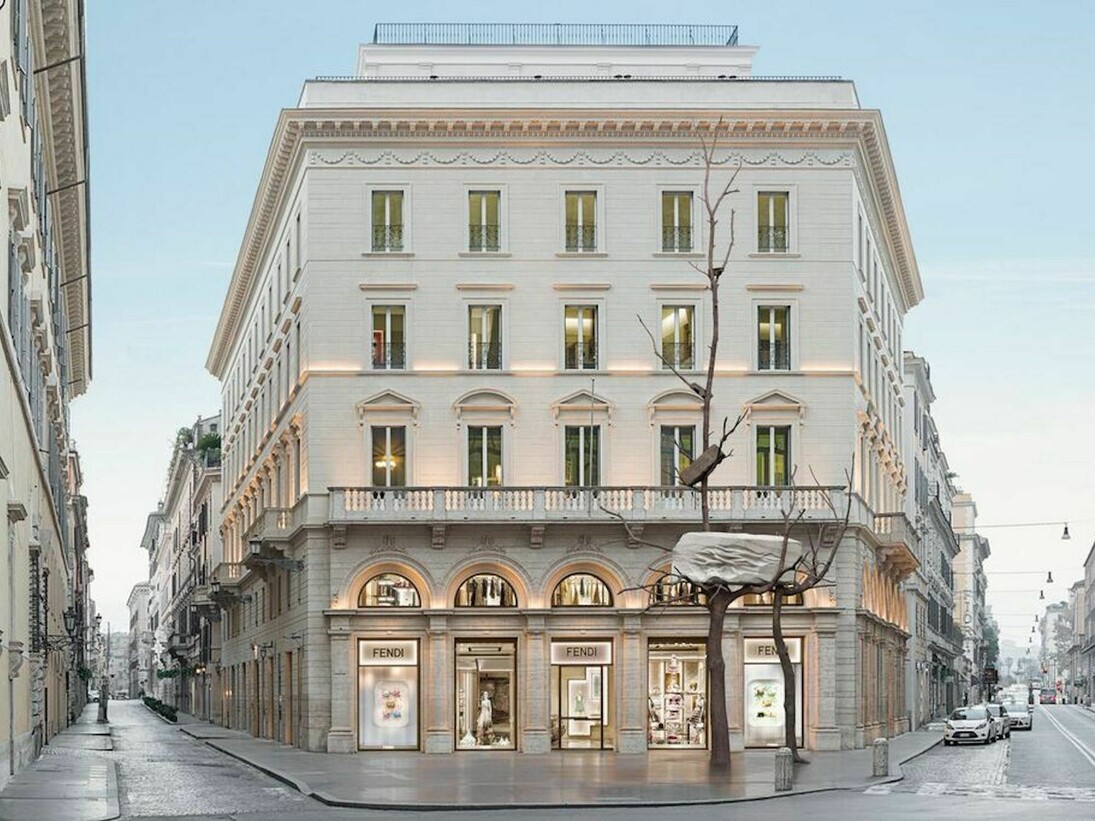 Foglie di pietra. Courtesy of Fendi 