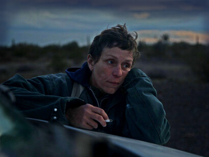 Frances McDormand is a van dwelling nomad who leaves her hometown after her husband's death to be homeless and travel to the United States