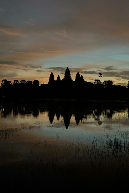 Veduta all'alba di Angkor Wat, Cambogia
