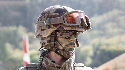 Soldato. L'Impero è maschio, la democrazie è femmina