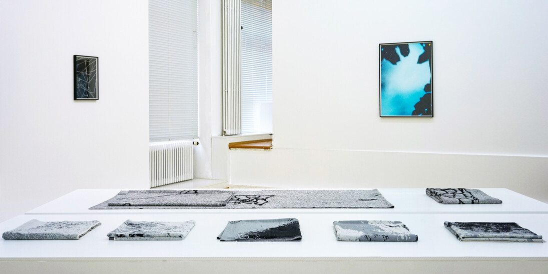 Friendly patterns, Exhibition view. Courtesy of Bernhard Knaus Fine Art